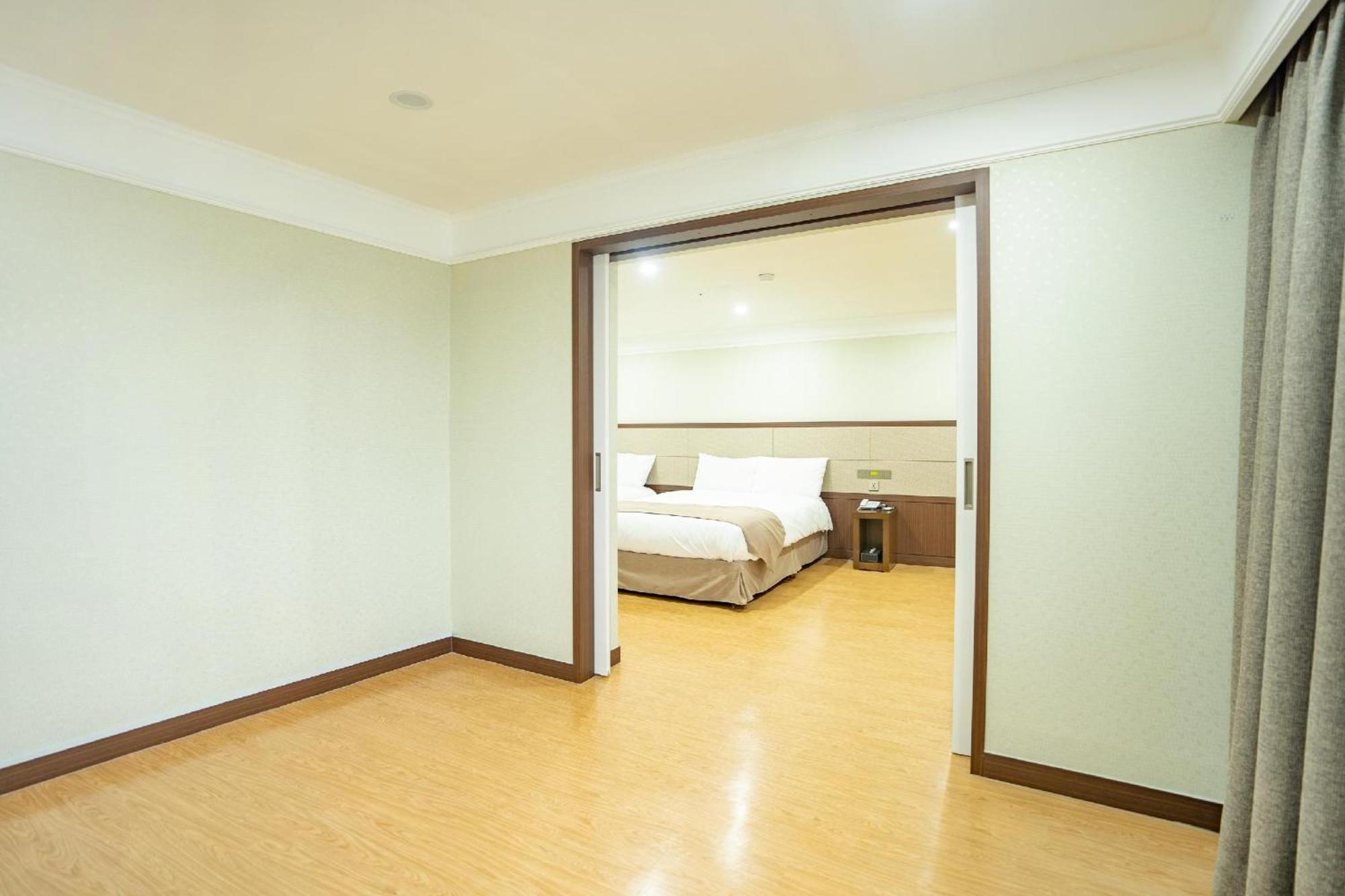 Hotel Jeju Robero Exterior foto