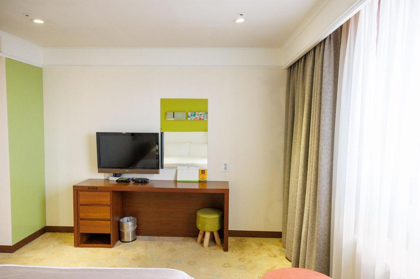 Hotel Jeju Robero Exterior foto